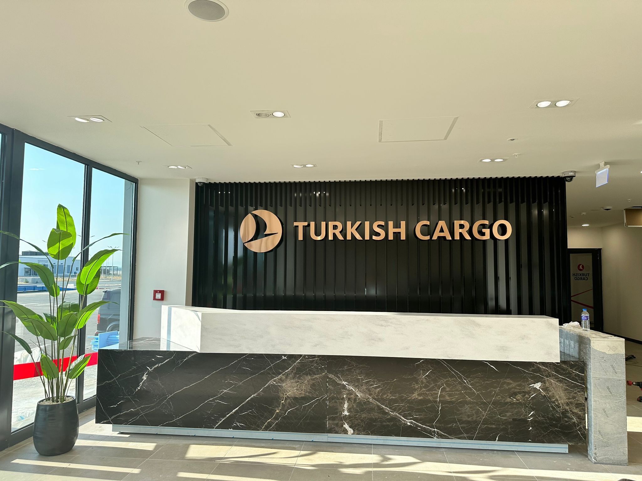 Turkish Cargo Ayt 1