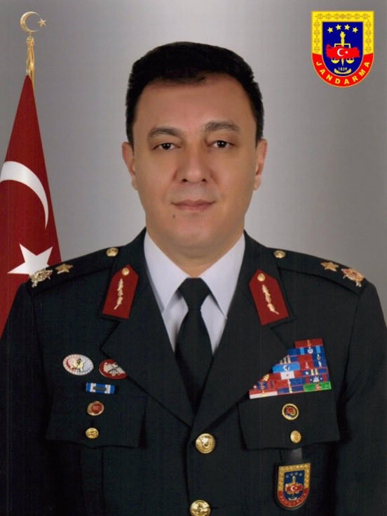 Selami Akşit