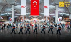 İSTANBUL HAVALİMANI’NDA CUMHURİYET COŞKUSU