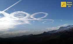 HAKKARİ’DE UÇAK DAİRELER ÇİZEREK UÇTU