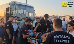 Antalya'da tur midibüsü kaza yaptı : 1 kişi öldü