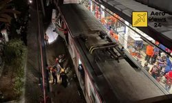 Endonezya’da tren faciası: Bekasi’de iki tren çarpıştı, ölü ve yaralılar var