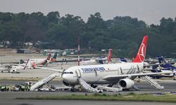 THY’nin Katmandu seferinde acil tahliye: İniş takımında duman paniği