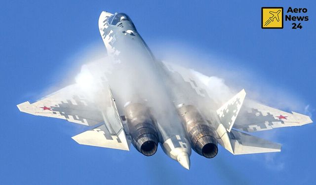 Rusya'nın Su-57 savaş uçağı Moskova bölgesinde düştü: Pilot son anda kurtuldu