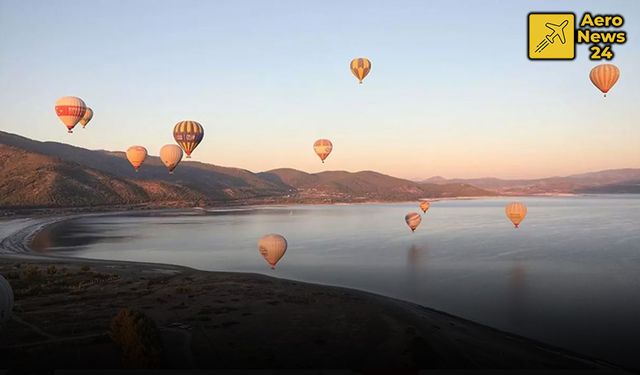 Salda Gölü’nde Balon Şöleni