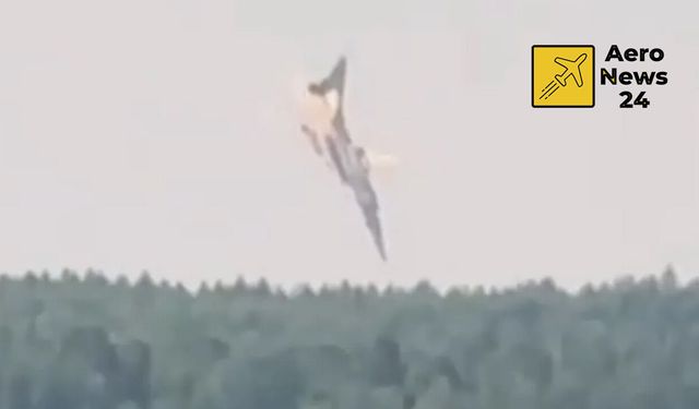Rusya'da Tu-22M3 Bombardıman Uçağı Düştü: Mürettebat Paraşütle Kurtuldu