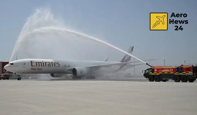 Emirates, Boeing 777-300ER yolcu uçağını kargo uçağına dönüştürdü