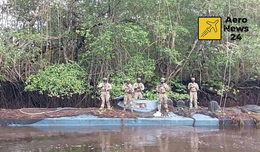 Ekvador’da 35 metrelik “narko denizaltı” ele geçirildi