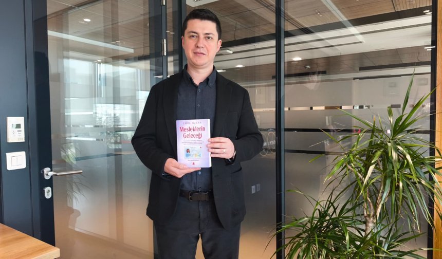 Yapay zeka ve iş gücü ilişkisini inceleyen ‘Mesleklerin Geleceği’ raflarda