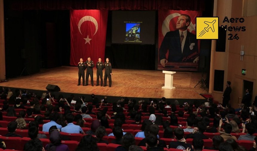 SOLOTÜRK pilotları 23 Nisan’da öğrencilerle buluştu