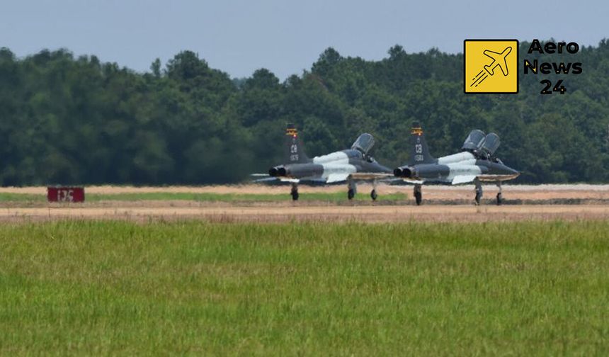 ABD’de askeri eğitim uçağı düştü: 2 pilot son anda kurtuldu