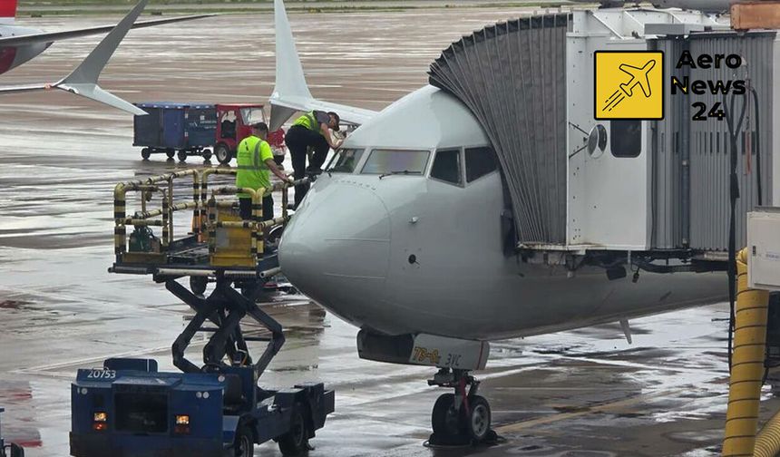 American Airlines Uçağında İlginç Olay: Kokpit Kapısı Açılmadı